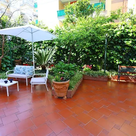 Garden House Giulia Sorrent