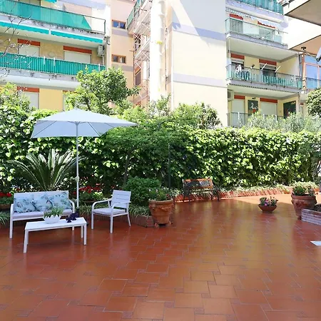 Garden House Giulia *