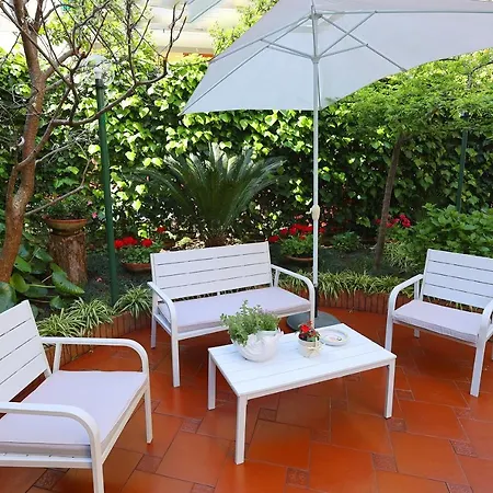 Garden House Giulia ソレント