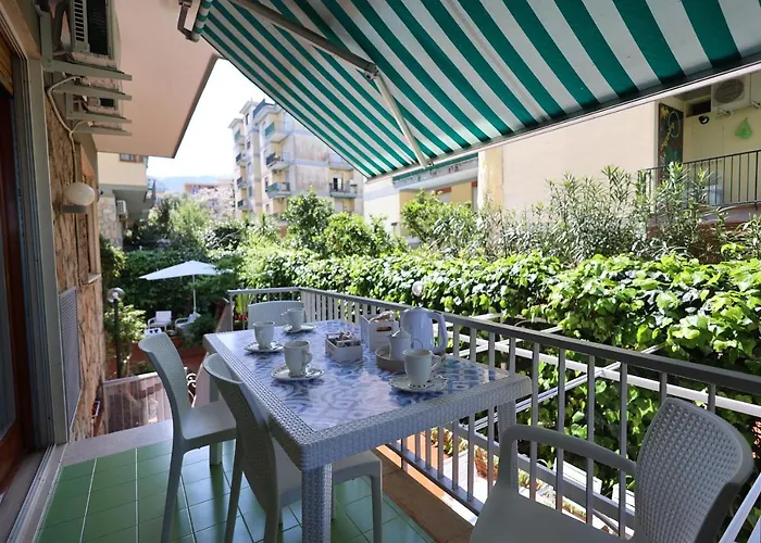 Apartment Garden House Giulia Sorrento